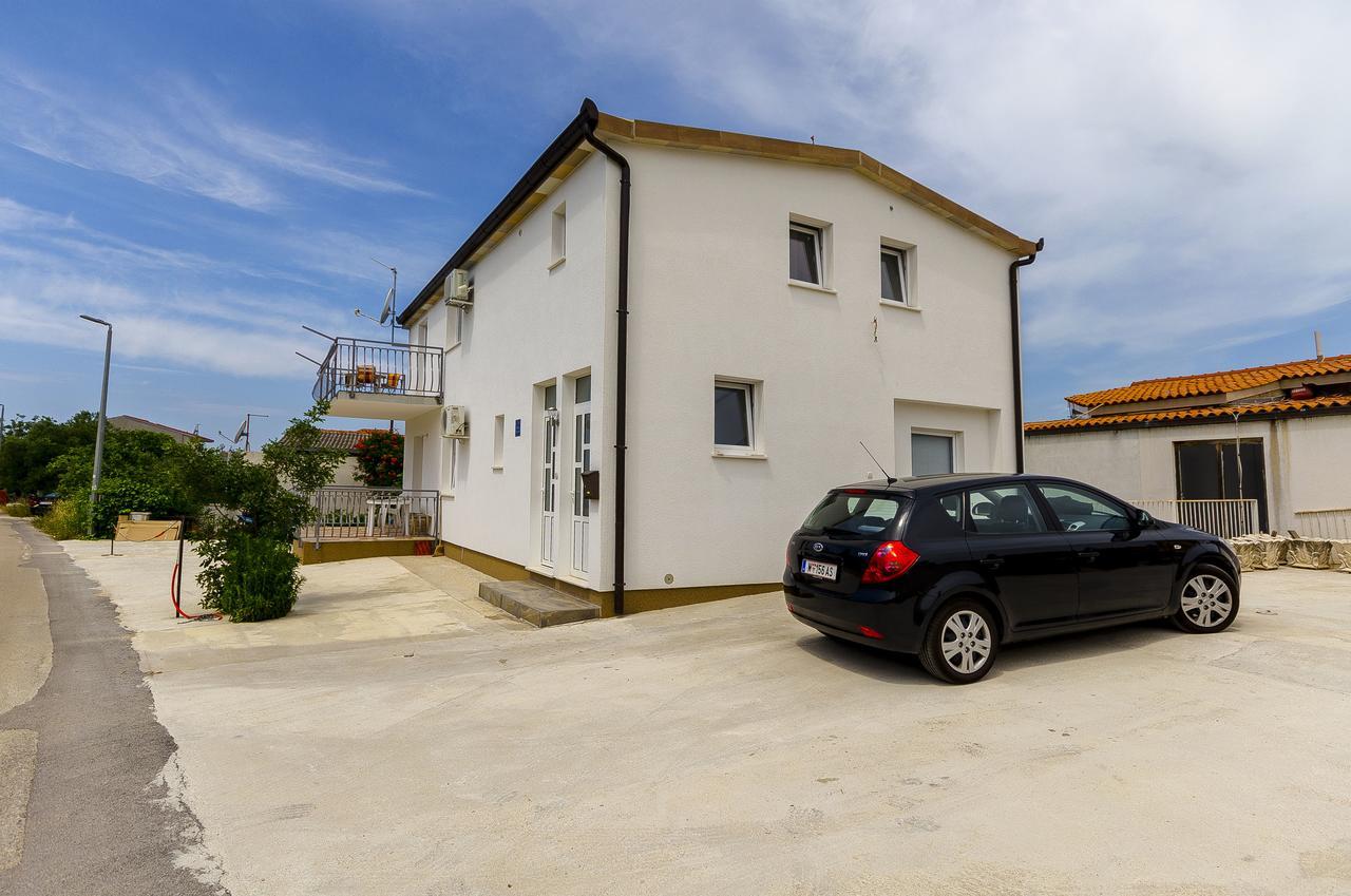 Apartments Mirko I Anda Donji Okrug  Екстериор снимка