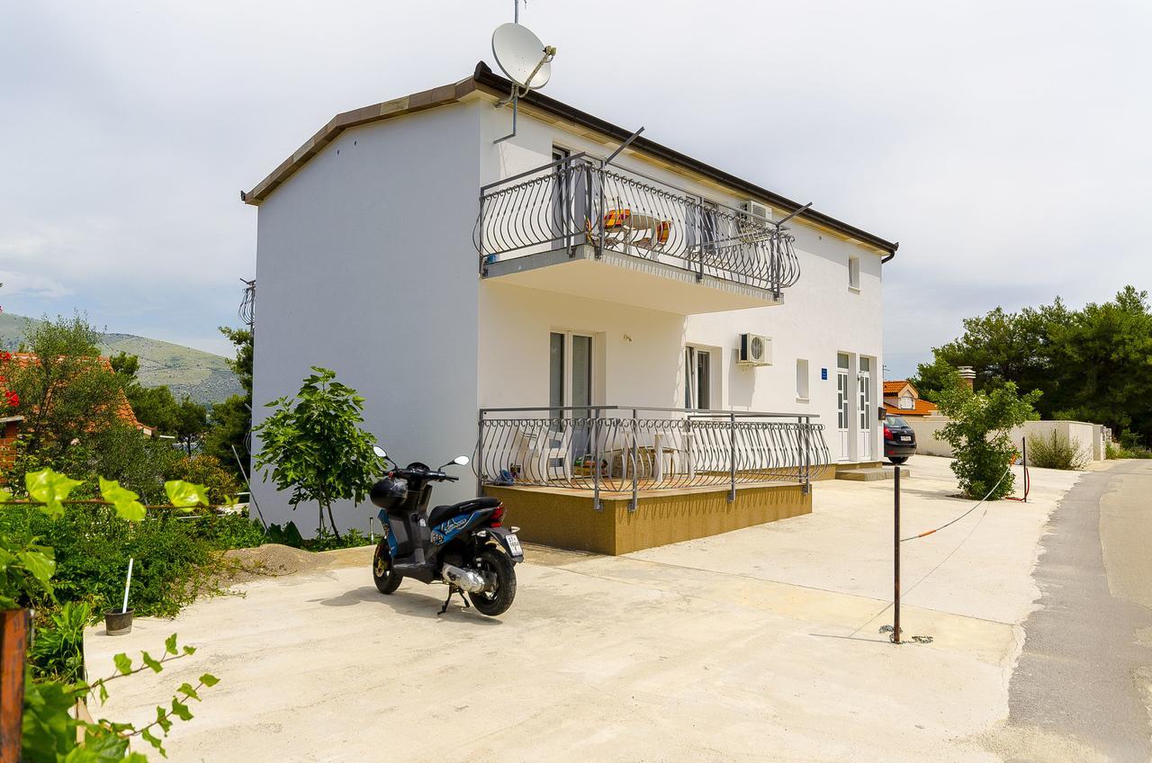 Apartments Mirko I Anda Donji Okrug  Екстериор снимка