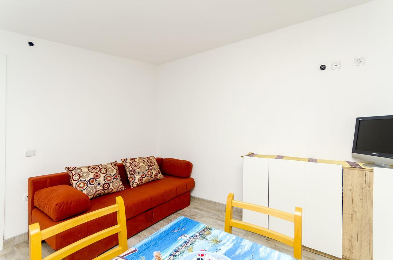 Apartments Mirko I Anda Donji Okrug  Екстериор снимка